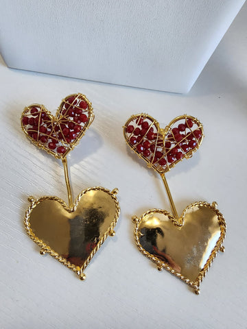 aretes cuencas rojas y corazón