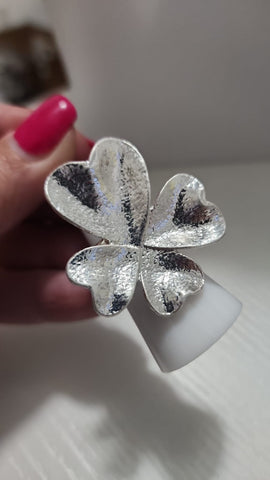 Anillo Flor corazón plata