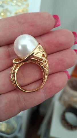 Anillo dorado una perla
