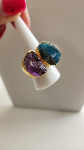 Anillo piedra azul con violeta