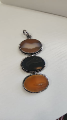 Gema 3 Piedras Ovalada en base plata