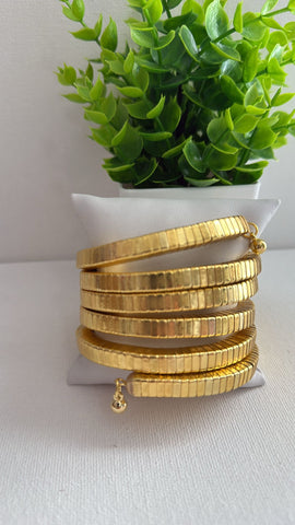 Pulsera espiral  Color -Oro