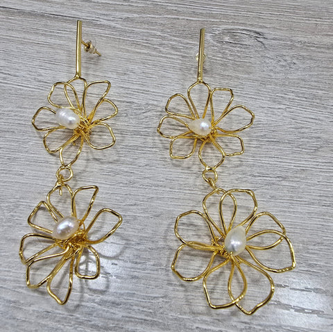 Aretes  Flor Grande Perla Centro