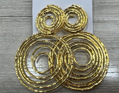 aretes colgantes de espiral