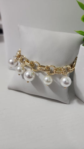 Pulsera de Perlas  Dorada