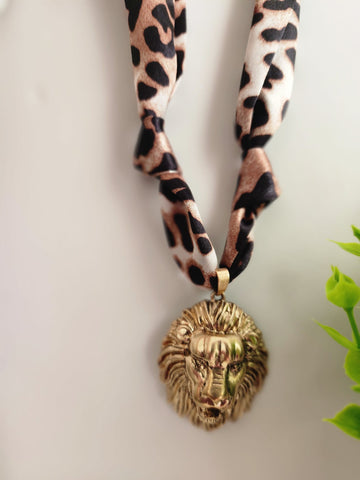 Pañuelo Animal Print  Leon