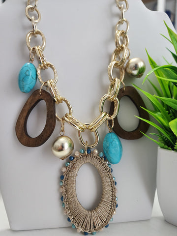 Collar con Turquesa y madera