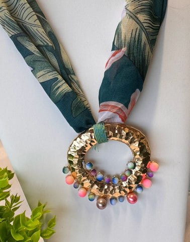 Pañuelo Verde  Con Esfera en Colores