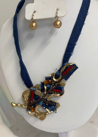 Collar Mahón Hoja Dorado