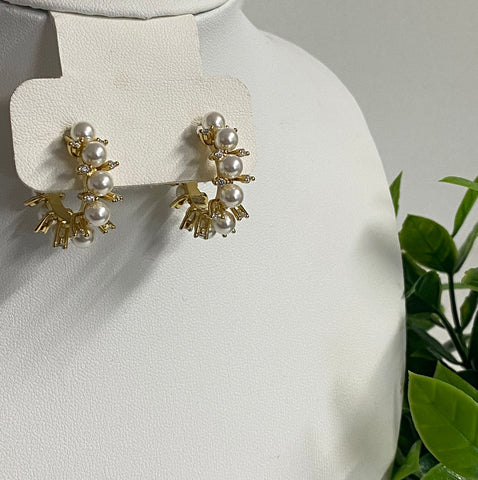 Arete de argollas con perlas