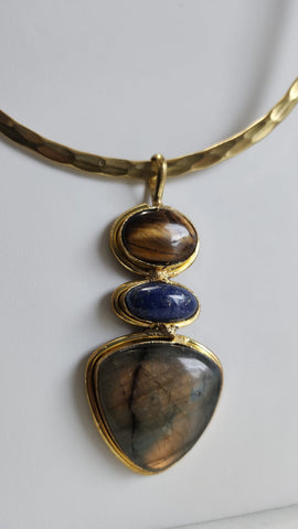 Gema Tres Piedras  Cuarzo Transformación