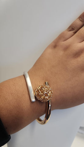 Bangel dos tonos esfera tejida