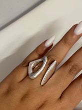 Anillo Tringulo Abierto