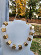 #913-Collar en Cuadritos