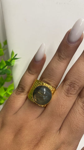 Anillo Cuarzo oscuro Base dorada