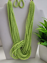 #611-Collar en Cuencas  Con Aretes