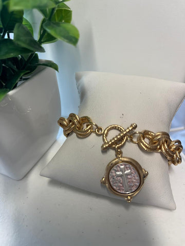 #073. Pulsera de la Cruz