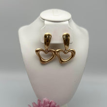 A-746-Aretes de corazón superficial