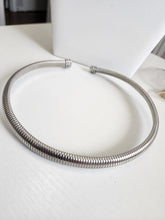 C174-OL-Choker Omega Ancha