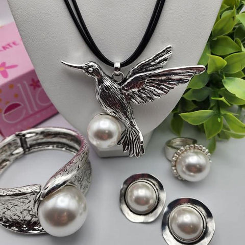 B-809- Bangle Perlas